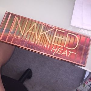 Urban Decay Naked Heat pallet